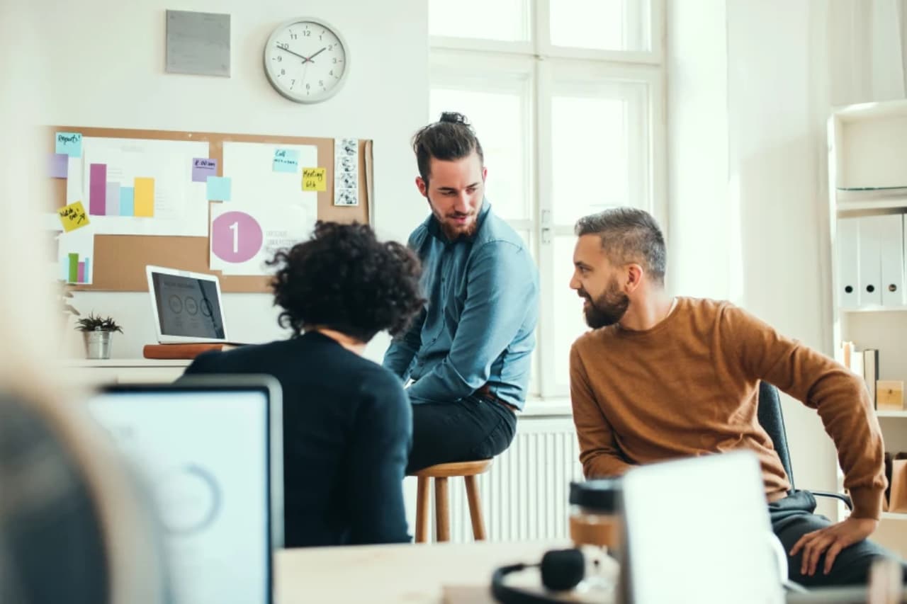 Impulsionando o Crescimento de Startups com uma Força de Trabalho Remota: Impulsionando a Mobilidade Global com Ontop e quipteams