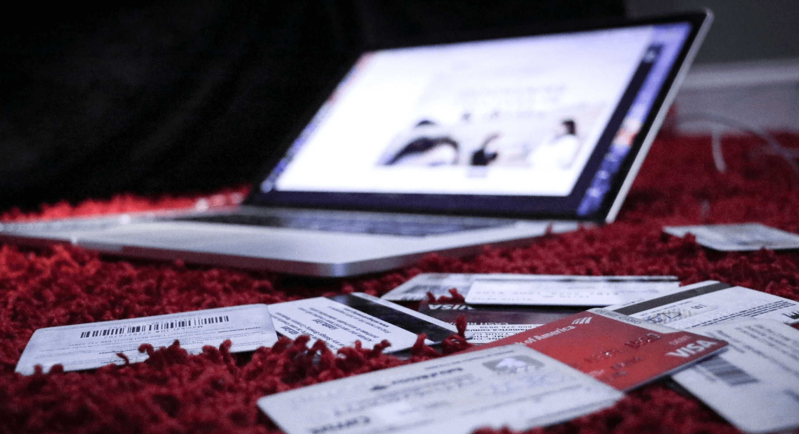  Laptop with many credit cards - Paying Freelancers